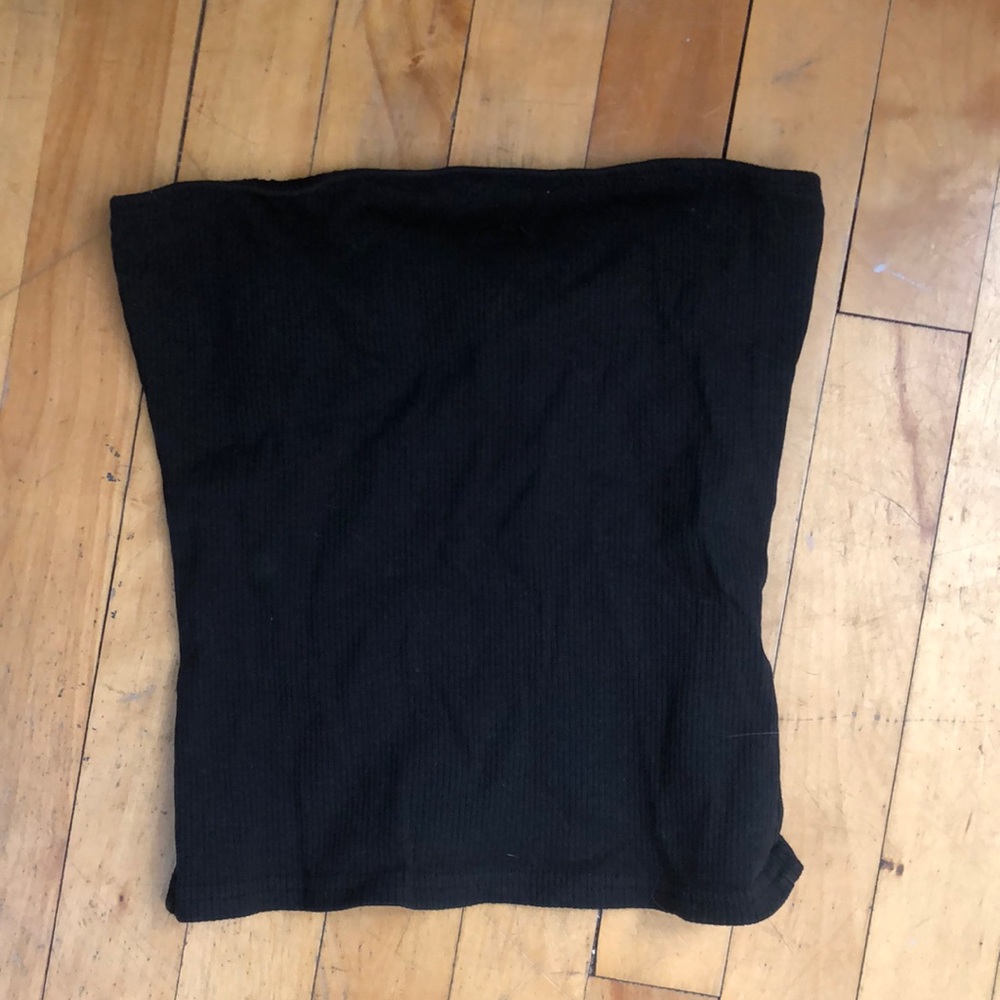 This is a really cute top that can be used as a swim cover